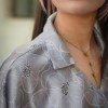 تاپلند-شومیز ساتن پایین گره (طرح گل خطی-سبز ماچا)